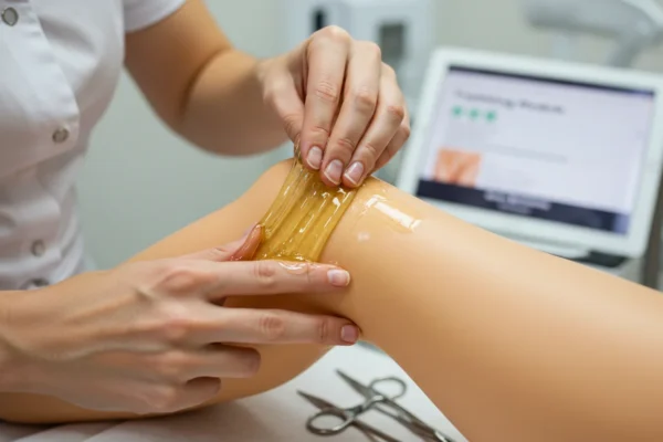 Professional Waxing: Safety & Skill in 2026